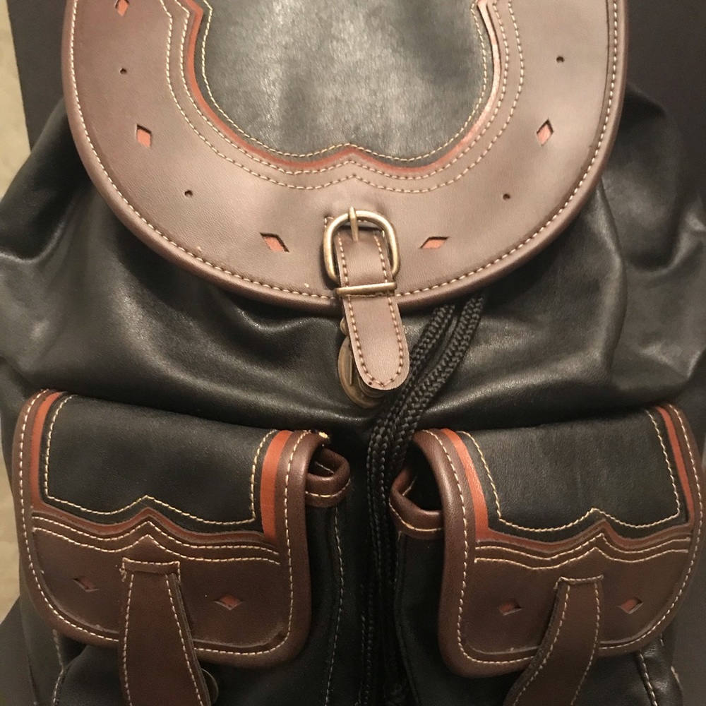 Outdoor Backpack - Picture 3 of 15